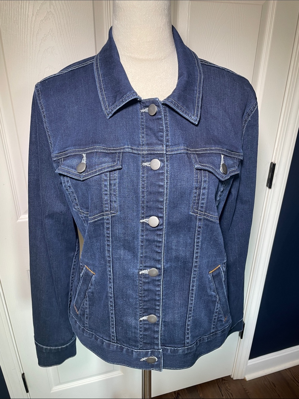 Eileen Fisher Organic Cotton Stretch Denim Jacket Dark Wash Classic Trucker Sz L